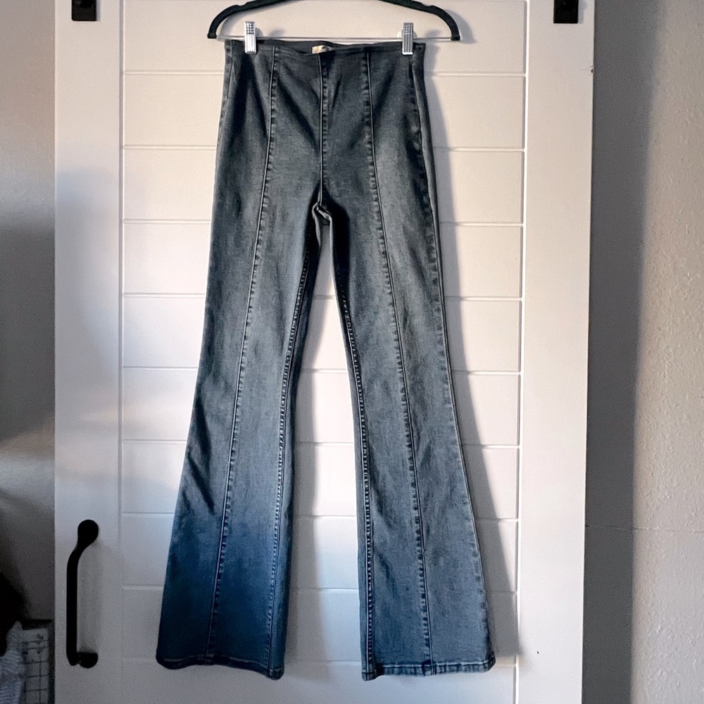 We the Free flared jeans. Size 25